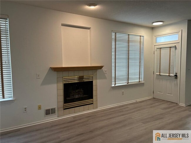 Building Photo - 65 Wentworth Rd