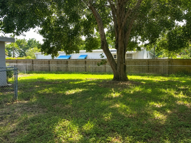 Building Photo - 812 Padua Ct