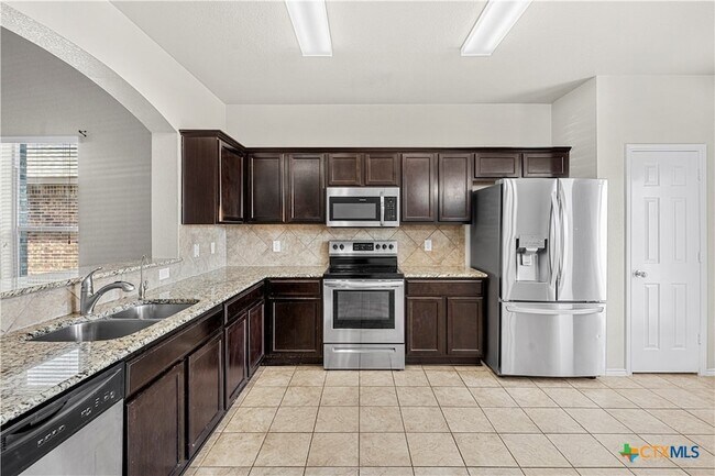 Building Photo - 1602 Gigante Dr