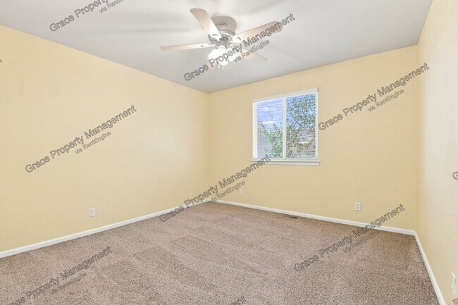Building Photo - 13937 Ivy St