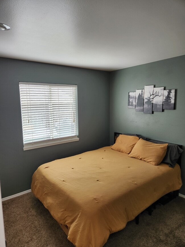 Building Photo - 2315 N Rhode Island St