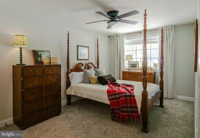 Building Photo - 13230 Falls Rd