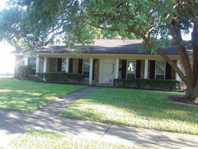 Primary Photo - 5843 Queensloch Dr