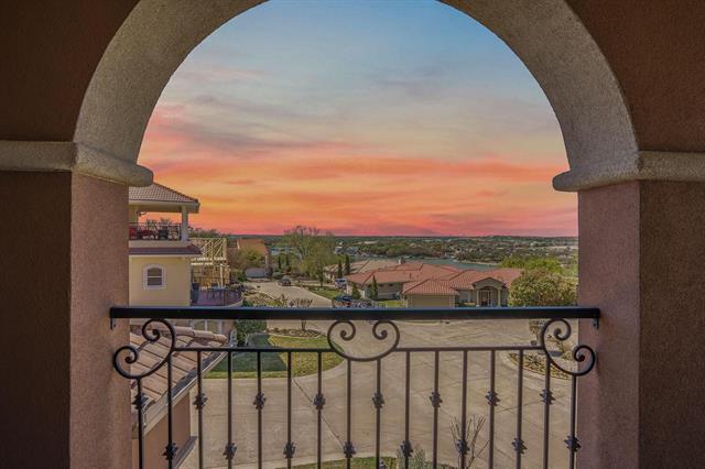 Building Photo - 7713 Lakeview Cir