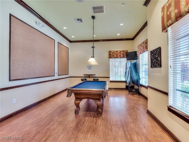 Building Photo - 8510 Violeta St