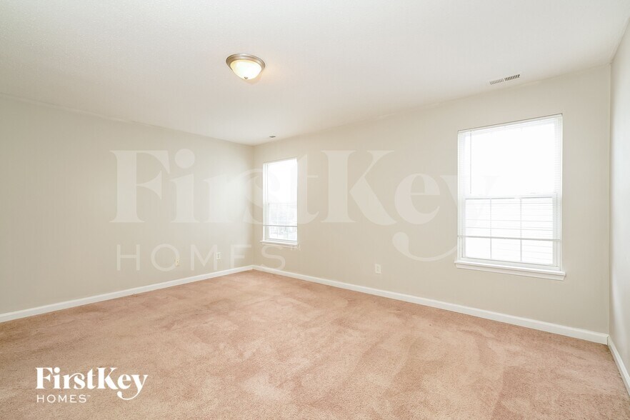 Building Photo - 8048 Maple Stream Blvd