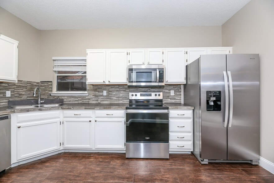 Building Photo - 12356 Sondra Cove Ct