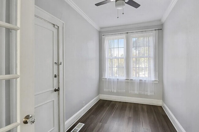 Building Photo - 21 Peachtree Memorial Dr NW