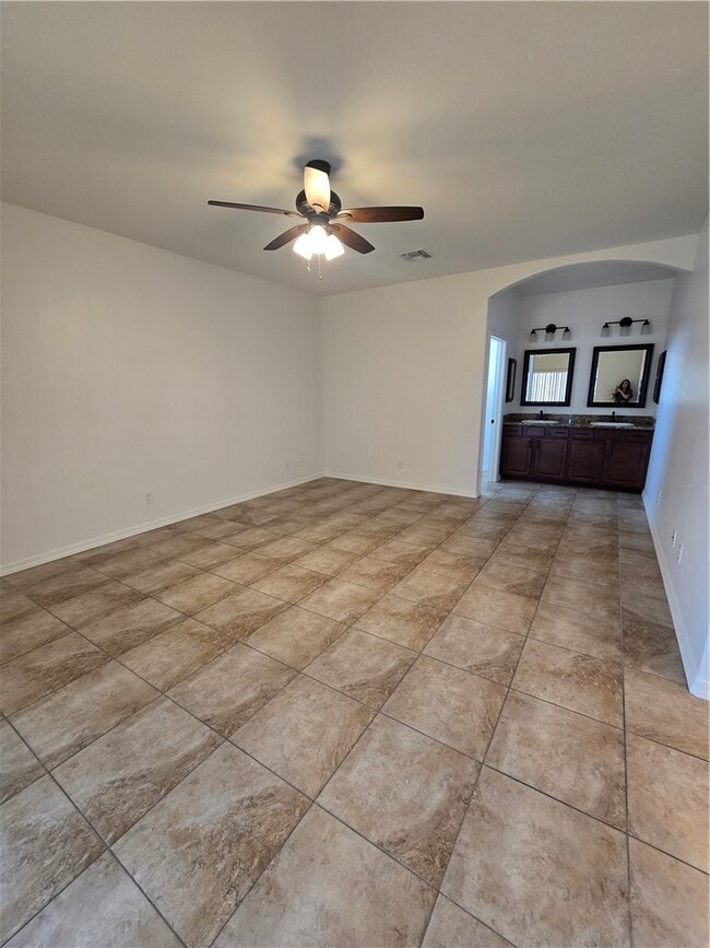 Building Photo - 417 Chablis Ct