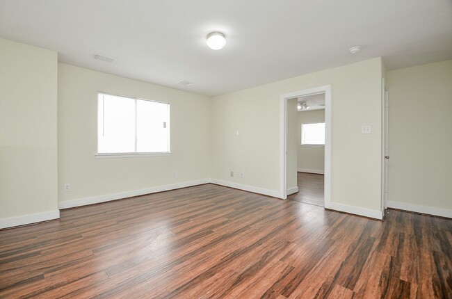 Building Photo - 11924 Prior Park Dr