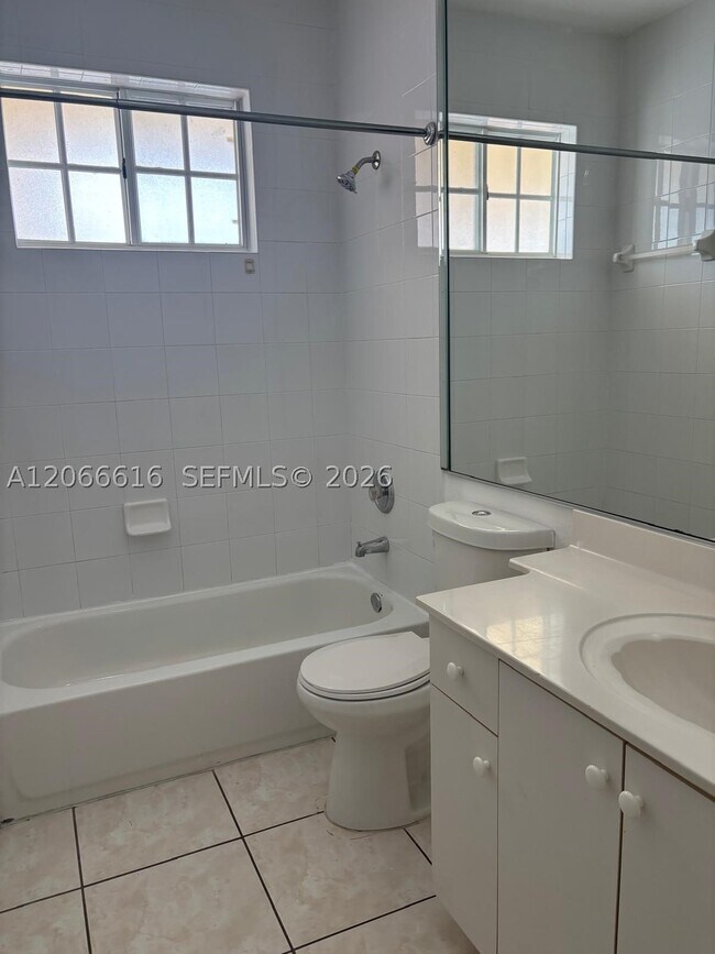 Building Photo - 2953 W 80th St