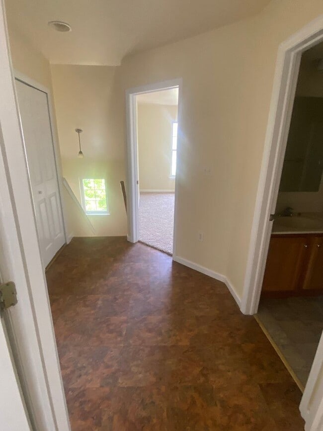 Building Photo - 3 br, 1.5 bath House - 126 BANYAN CIRCLE D...