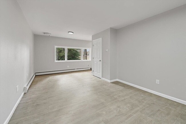 Building Photo - Single Family Home For Rent