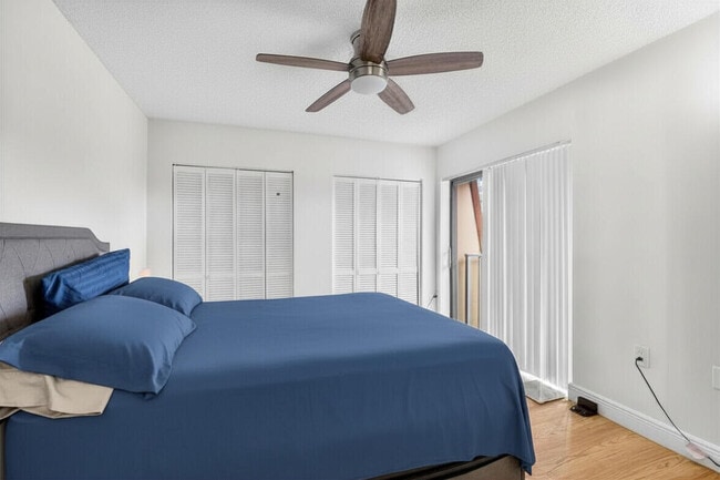 Building Photo - 590 Green Springs Pl