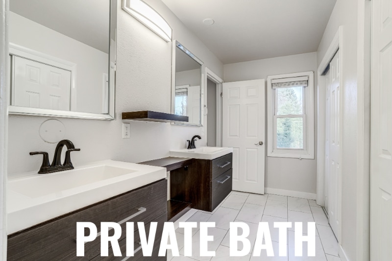 Building Photo - 2860 S Golden Way