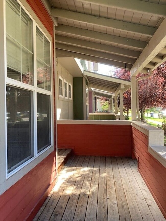 Building Photo - Charming in the Heart of Bozeman