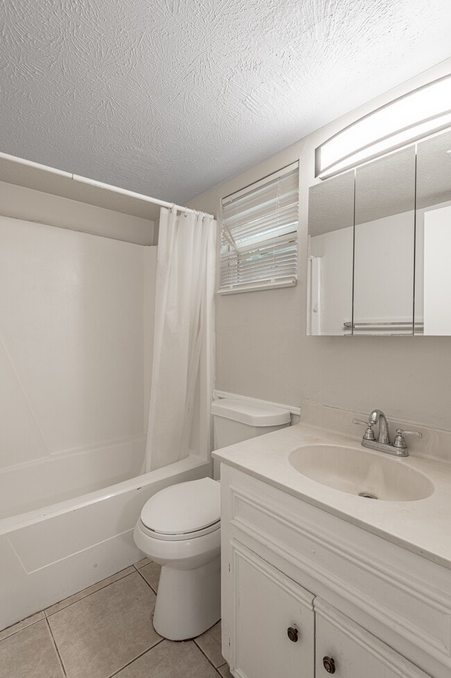 Building Photo - 26620 Primrose Ct