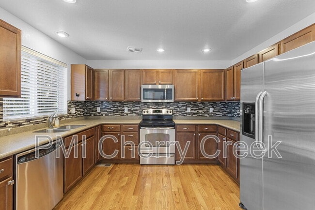 Building Photo - 267 N Millbrook St