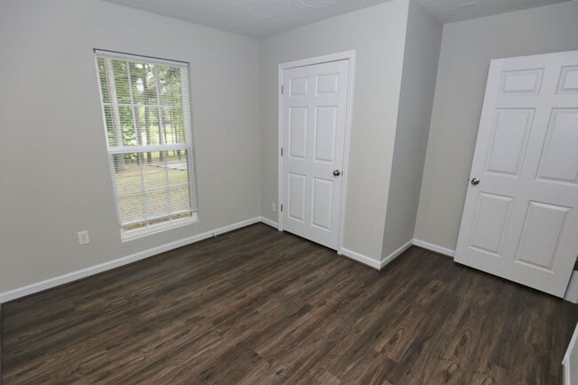 Building Photo - 59 Cooper Cir