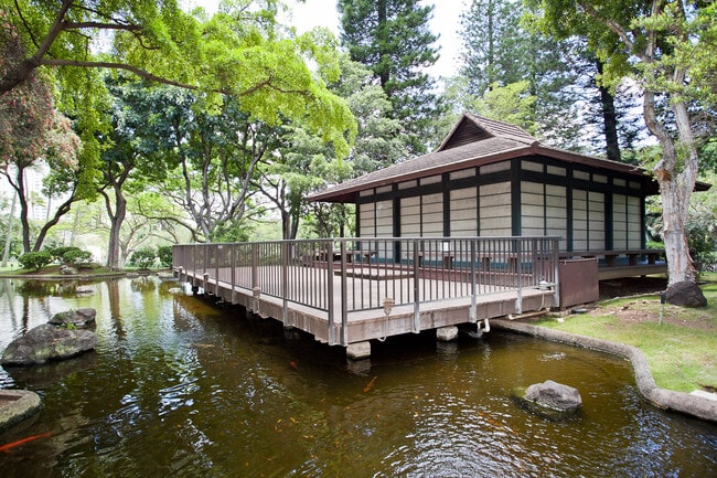 Building Photo - 1511 Nuuanu Ave