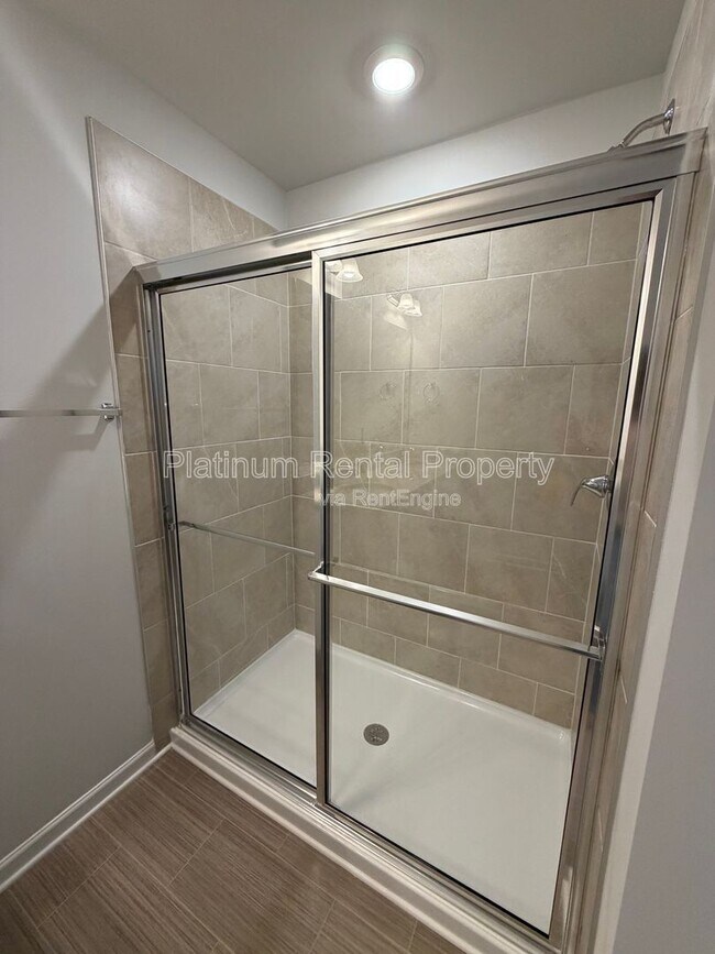 Building Photo - 342 Lanier Cir