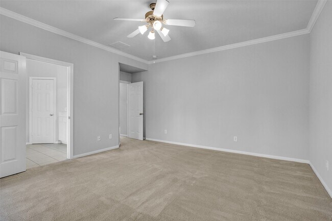 Building Photo - 26 Valewood Pl