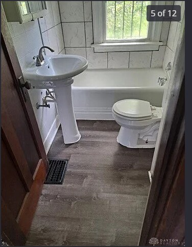 Building Photo - 524 Crestmore Ave