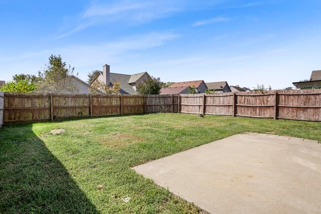 Building Photo - 3020 Maddie Ln