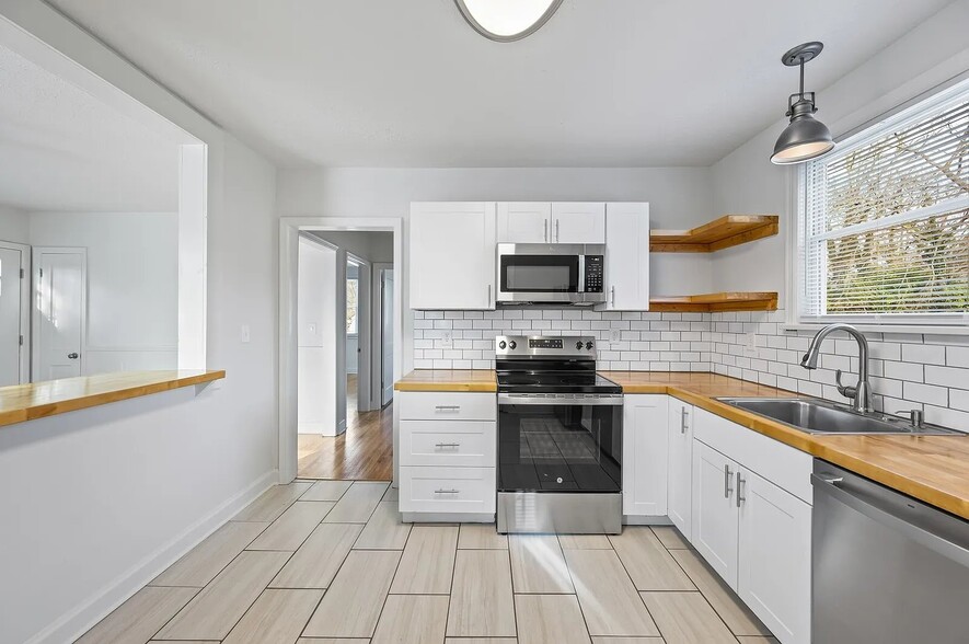 Building Photo - 1215 Emmett Ave