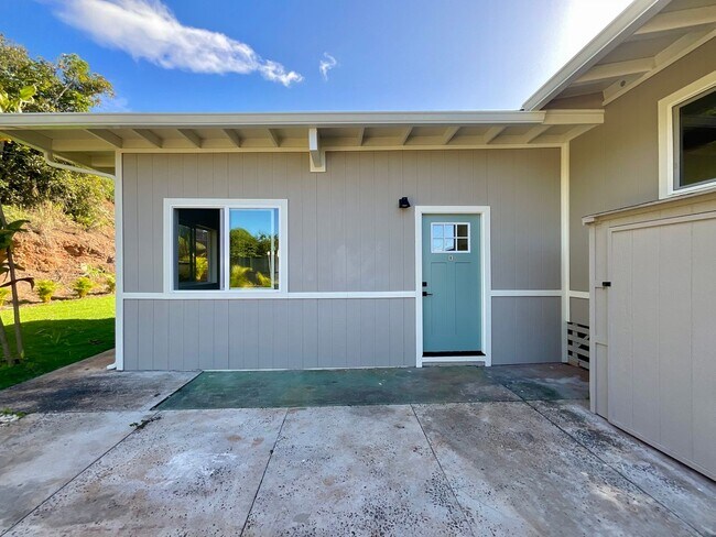 Building Photo - C109