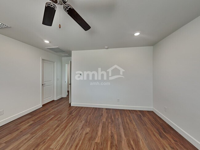 Building Photo - 6076 W Paseo Hilario