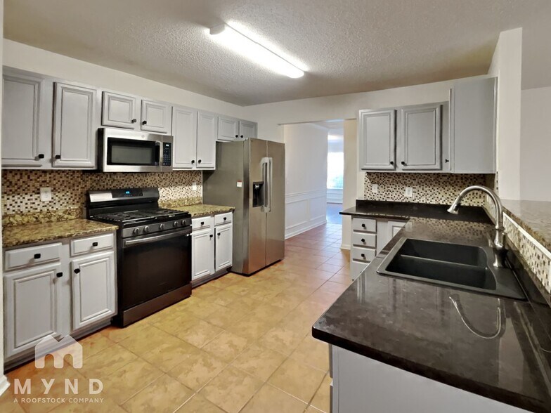 Building Photo - 4294 Defoors Farm Trail