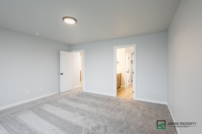 Building Photo - BRAND NEW 4 Bed 2.5 Bath Home