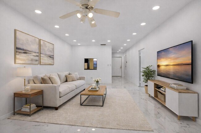 Building Photo - 105 Lake Irene Dr