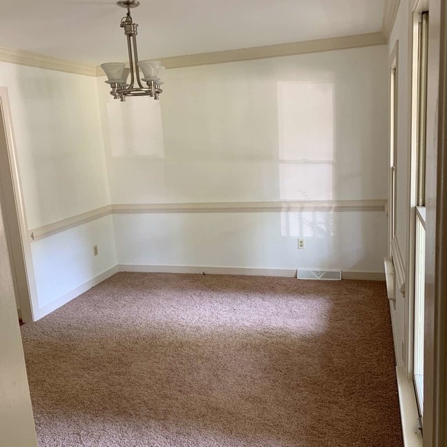 Building Photo - 7121 Mill Valley Rd