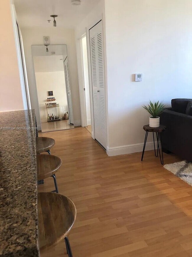 Building Photo - 2400 SW 27th Ave