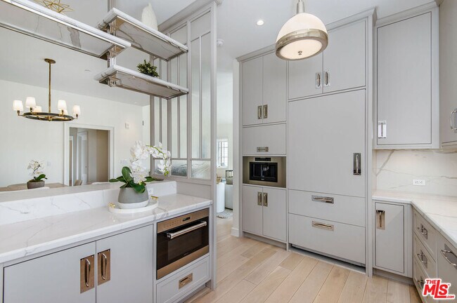 Building Photo - 15225 Palisades Village Ln