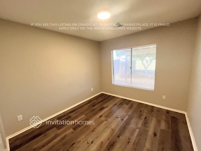 Building Photo - 8677 N 108th Ln