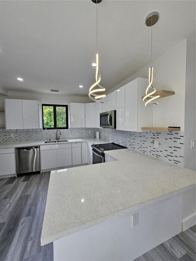 Building Photo - 2160 NW 30th St