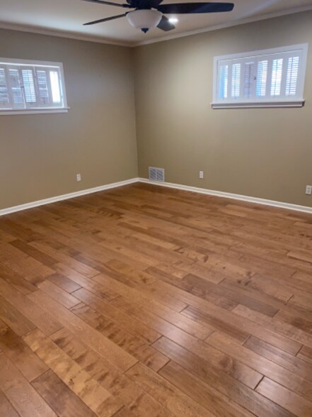 Building Photo - 3404 Silverwood Dr