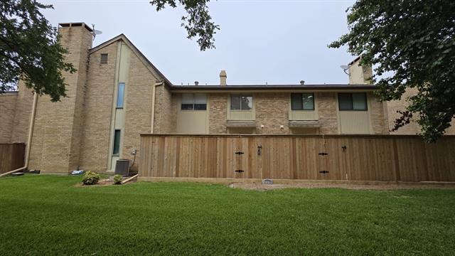 Building Photo - 2606 Custer Pkwy