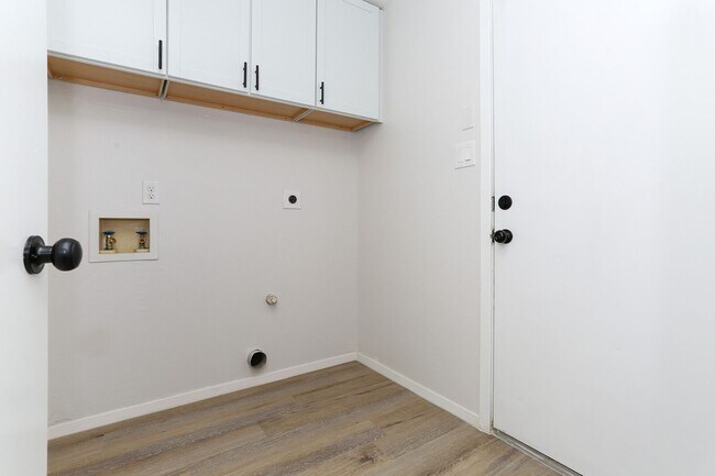 Building Photo - RENOVATED 3-BEDROOM HOME IN CONVERSE, JUDS...