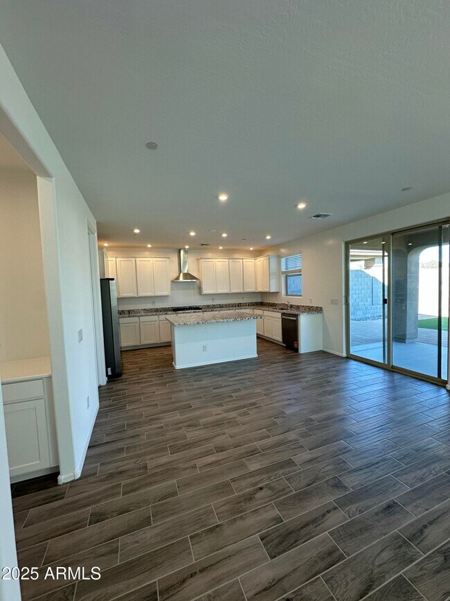 Building Photo - 13330 W Eagle Feather Rd