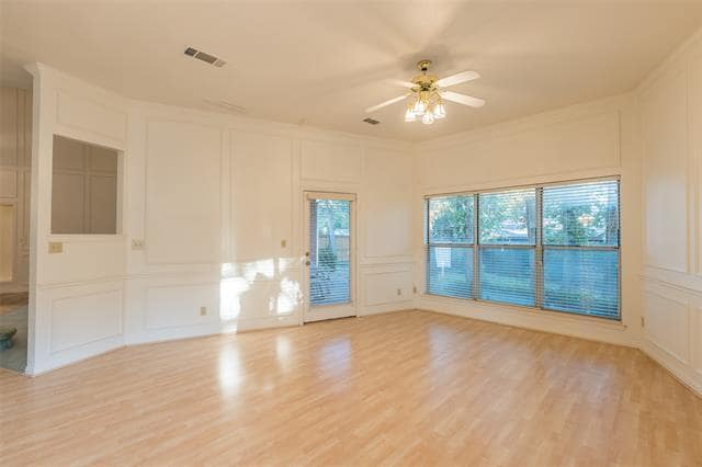 Building Photo - 2411 Cross Timbers Trail