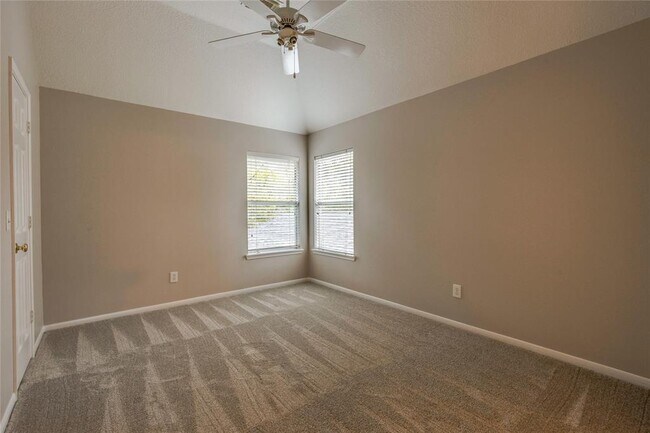 Building Photo - 131 Little Mill Pl