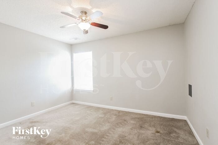 Building Photo - 8646 Coralberry Ln