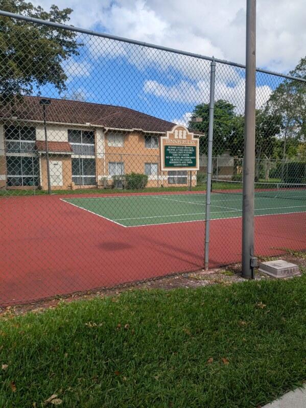 Building Photo - 719 NW 92nd Ave