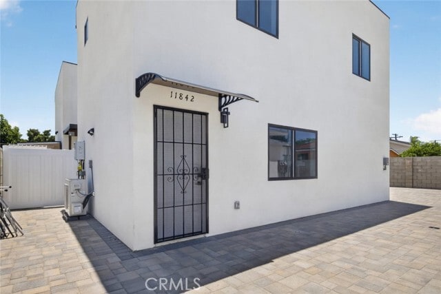 Building Photo - 11840 Arminta St