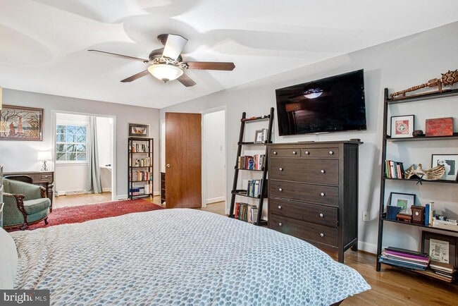 Building Photo - 15805 Wayne Ave