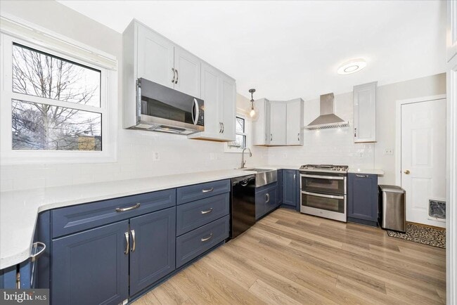 Building Photo - 6634 Rockridge Rd